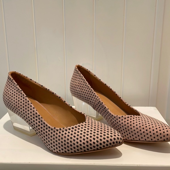 Copenhagen designer: EMMA GO - Picture 1 of 5